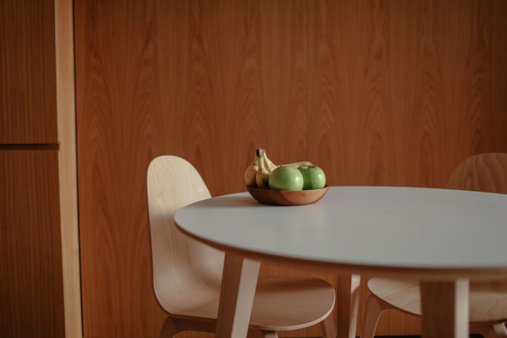 How to Choose the Right Kitchen Table for Your Family (Complete Guide)