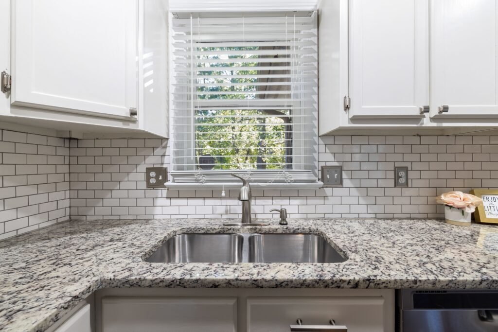 What Size Tile for Kitchen Backsplash?